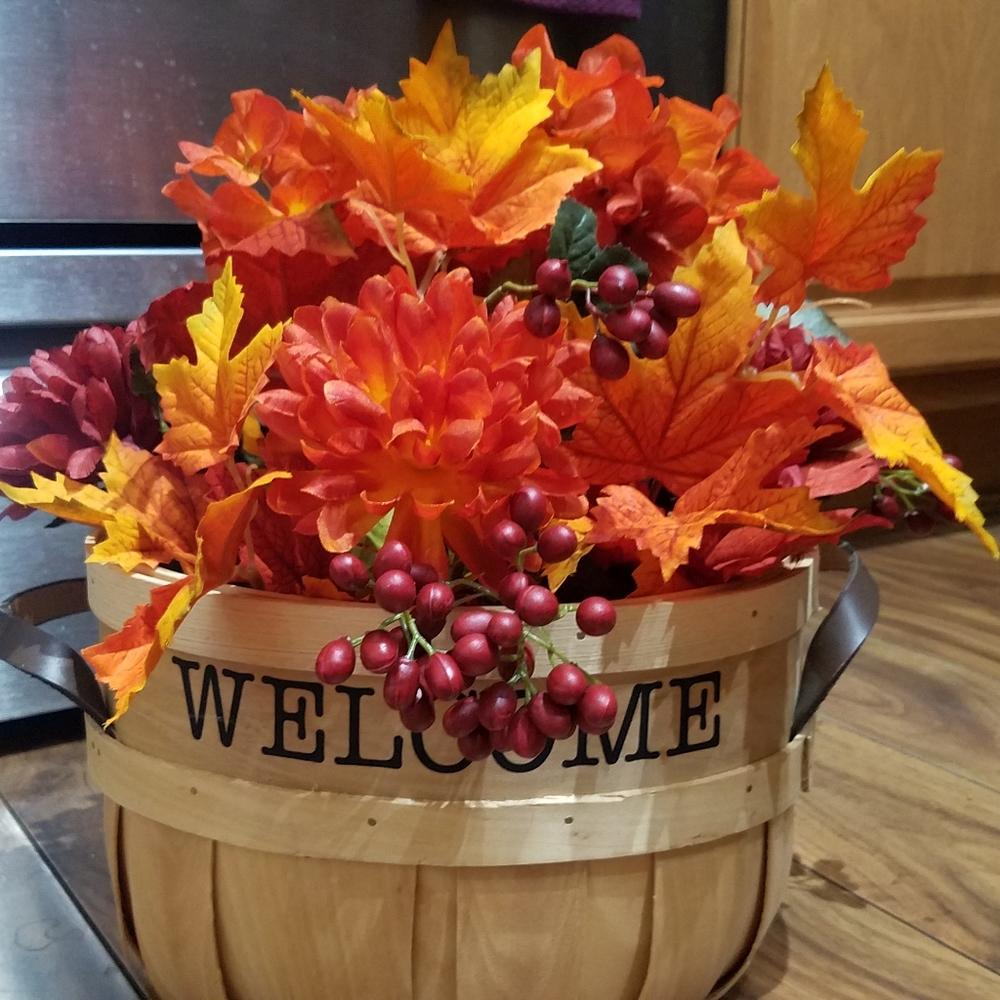 CLEARANCE!!  Welcome, Fall Floral!  (2 for $60)